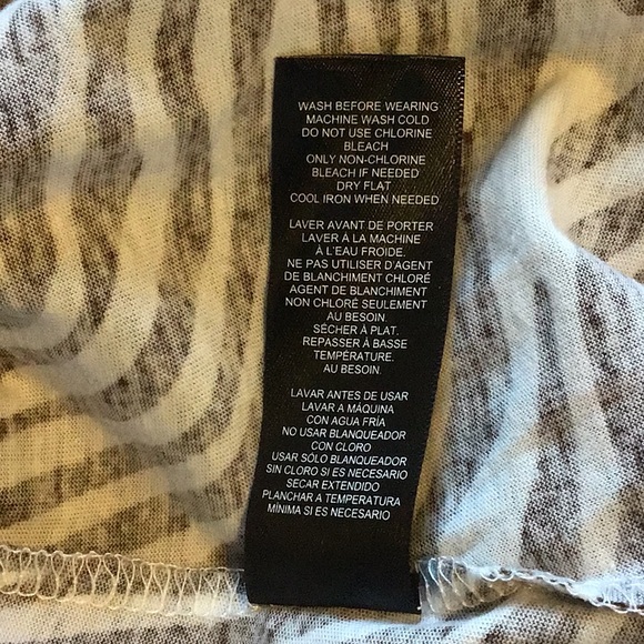 Set of 4 Short Sleeve Shirts - Picture 13 of 13